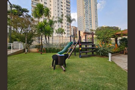Apartamento à venda com 116m², 3 quartos e 4 vagasÁrea comum - Playground