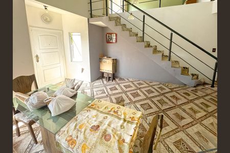 Sala de Jantar de casa para alugar com 3 quartos, 250m² em Forquilhas, São José