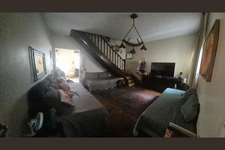 Sala de casa para alugar com 5 quartos, 145m² em Mirandópolis, São Paulo