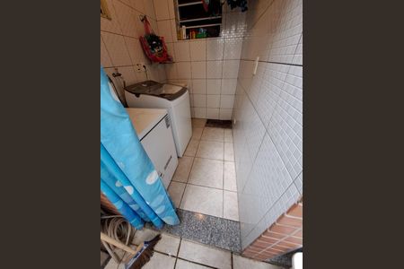 Casa para alugar com 145m², 5 quartos e 3 vagas Casa para alugar com 145m², 5 quartos e 3 vagasÁrea de serviço