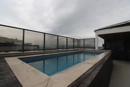 Apartamento à venda com 328m², 4 quartos e 2 vagasTerraço - Piscina