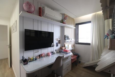 Apartamento à venda com 328m², 4 quartos e 2 vagasSuíte 2