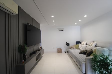 Apartamento à venda com 328m², 4 quartos e 2 vagasTerraço - Sala