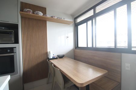 Apartamento à venda com 328m², 4 quartos e 2 vagasCozinha