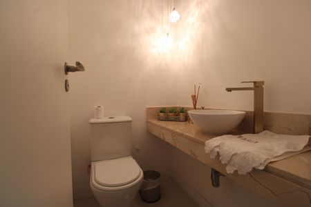 Apartamento à venda com 328m², 4 quartos e 2 vagasLavabo 1