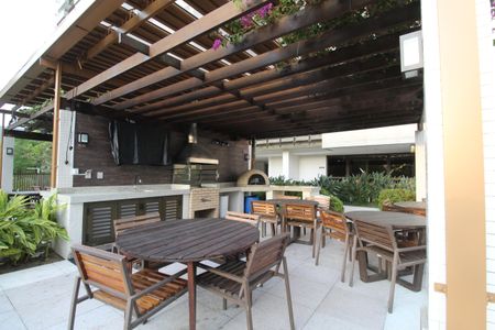 Apartamento à venda com 328m², 4 quartos e 2 vagasÁrea comum - Churrasqueira