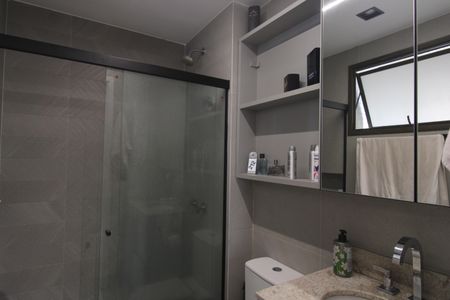 Apartamento à venda com 328m², 4 quartos e 2 vagasBanheiro da suíte 4