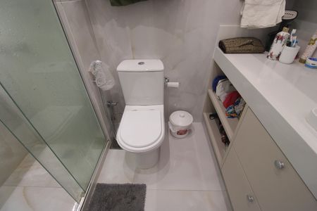 Apartamento à venda com 328m², 4 quartos e 2 vagasBanheiro da suíte 3