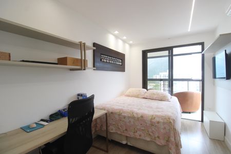 Apartamento à venda com 328m², 4 quartos e 2 vagasSuíte 1