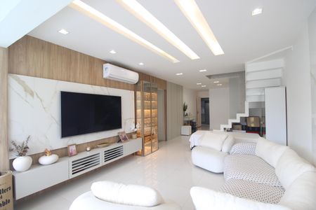 Apartamento à venda com 328m², 4 quartos e 2 vagasSala