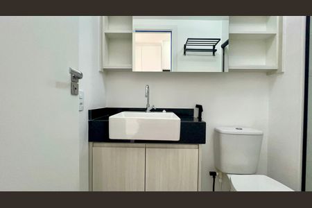 Studio para alugar com 25m², 1 quarto e sem vaga Studio para alugar com 25m², 1 quarto e sem vagaBanheiro