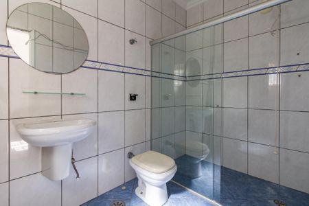 Casa à venda com 500m², 3 quartos e 10 vagas Casa à venda com 500m², 3 quartos e 10 vagasBanheiro da Suíte 1