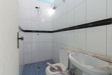 Casa à venda com 500m², 3 quartos e 10 vagas Casa à venda com 500m², 3 quartos e 10 vagasBanheiro de serviço