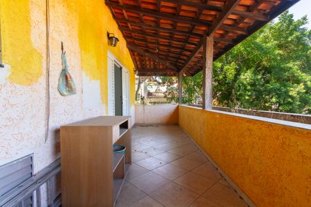 Casa à venda com 500m², 3 quartos e 10 vagas Casa à venda com 500m², 3 quartos e 10 vagasvaranda da suite