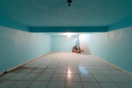 Casa à venda com 500m², 3 quartos e 10 vagas Casa à venda com 500m², 3 quartos e 10 vagasGaragem