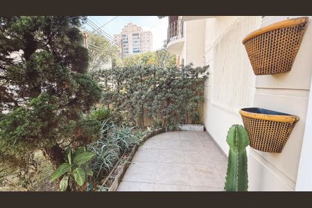 Casa à venda com 240m², 4 quartos e 4 vagasEntrada