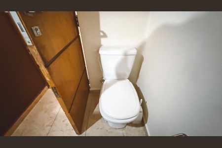 Casa à venda com 240m², 4 quartos e 4 vagasLavabo