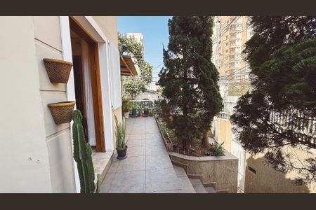 Casa à venda com 240m², 4 quartos e 4 vagasEntrada