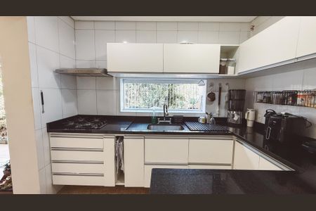Casa à venda com 240m², 4 quartos e 4 vagasCozinha