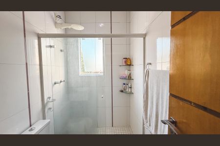 Casa à venda com 240m², 4 quartos e 4 vagasBanheiro