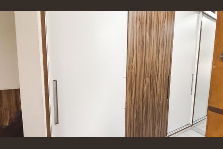 Casa à venda com 240m², 4 quartos e 4 vagasCloset da suíte 1