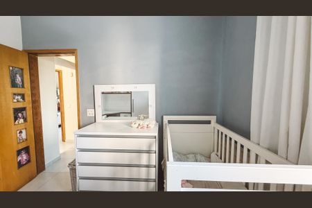 Casa à venda com 240m², 4 quartos e 4 vagasQuarto 2
