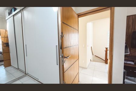 Casa à venda com 240m², 4 quartos e 4 vagasCloset da suíte 1