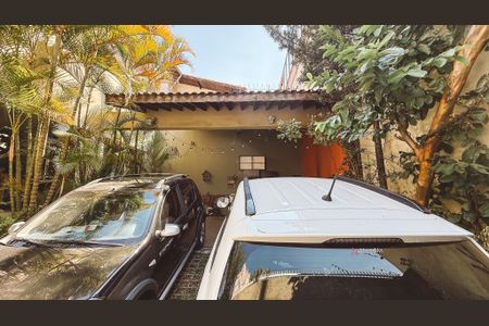 Casa à venda com 240m², 4 quartos e 4 vagasGaragem