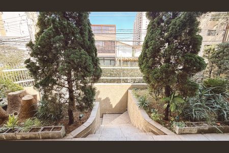 Casa à venda com 240m², 4 quartos e 4 vagasEntrada