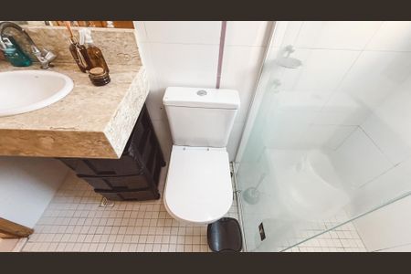 Casa à venda com 240m², 4 quartos e 4 vagasBanheiro