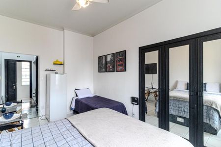 Studio à venda com 27m², 1 quarto e sem vaga Studio à venda com 27m², 1 quarto e sem vagaStudio