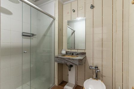 Banheiro de kitnet/studio para alugar com 1 quarto, 27m² em Campos Elíseos, São Paulo