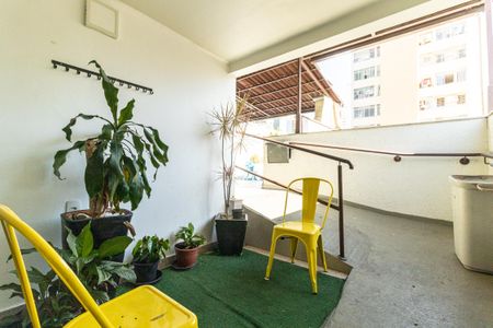 Studio à venda com 27m², 1 quarto e sem vaga Studio à venda com 27m², 1 quarto e sem vagaSalão de Festas