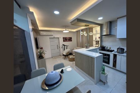 Apartamento à venda com 85m², 3 quartos e 1 vagaCozinha