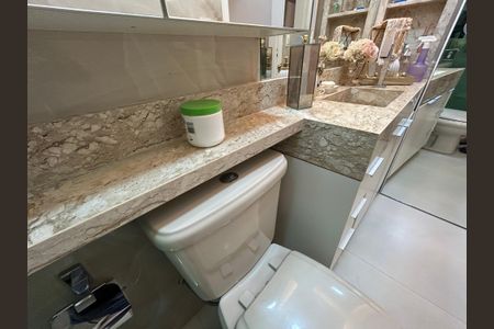 Apartamento à venda com 85m², 3 quartos e 1 vagaBanheiro da Suíte