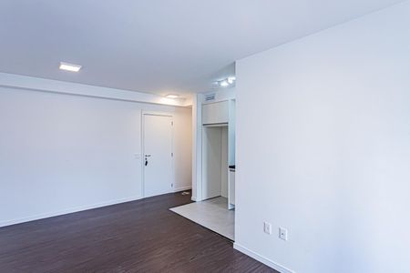 Sala de apartamento para alugar com 2 quartos, 70m² em City América, São Paulo