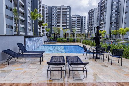 Apartamento para alugar com 70m², 2 quartos e 1 vagaÁrea comum - Piscina