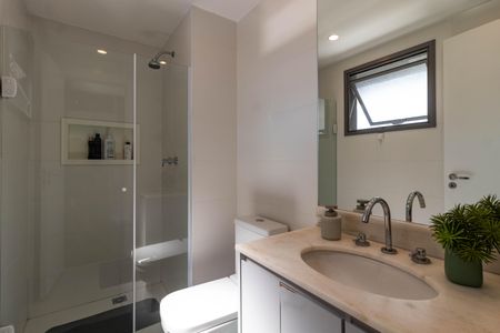 Apartamento à venda com 80m², 2 quartos e 1 vaga Apartamento à venda com 80m², 2 quartos e 1 vagaBanheiro da Suíte 1