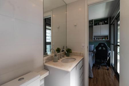 Apartamento à venda com 80m², 2 quartos e 1 vaga Apartamento à venda com 80m², 2 quartos e 1 vagaBanheiro da Suíte 1