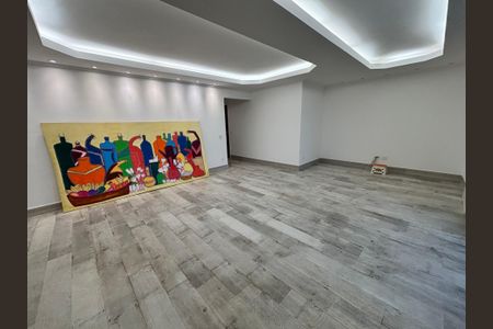 Apartamento à venda com 194m², 3 quartos e 3 vagas Apartamento à venda com 194m², 3 quartos e 3 vagasSala