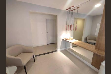 Apartamento à venda com 35m², 2 quartos e sem vagaÁrea comum