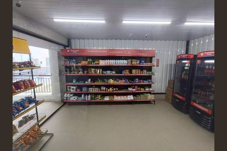 Apartamento à venda com 35m², 2 quartos e sem vagaÁrea comum