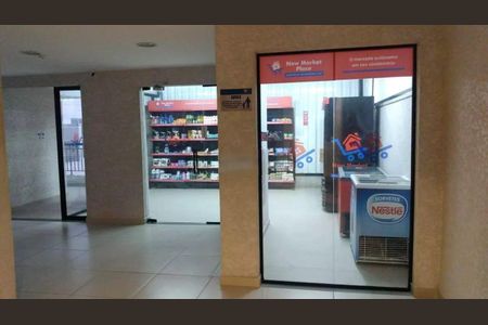 Apartamento à venda com 35m², 2 quartos e sem vagaÁrea comum