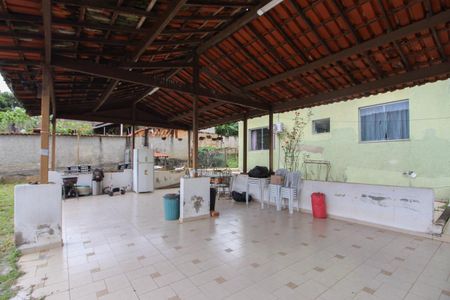 Casa à venda com 800m², 4 quartos e 5 vagasGaragem e espaço Gourmet