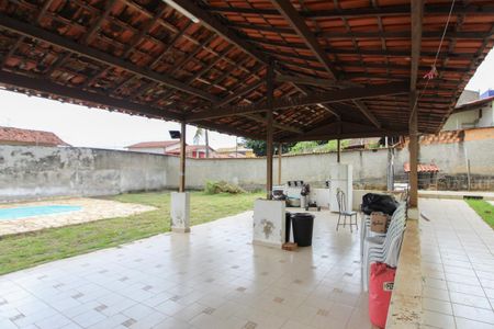 Casa à venda com 800m², 4 quartos e 5 vagasGaragem e espaço Gourmet