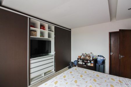 Casa à venda com 800m², 4 quartos e 5 vagasSemi - Suíte