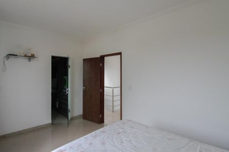 Casa à venda com 800m², 4 quartos e 5 vagasSuíte