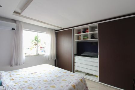 Casa à venda com 800m², 4 quartos e 5 vagasSemi - Suíte