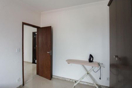 Casa à venda com 800m², 4 quartos e 5 vagasQuarto 2