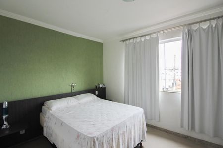 Casa à venda com 800m², 4 quartos e 5 vagasSuíte